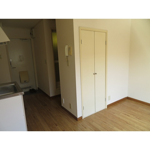 ユーハイツ0205号室 居室