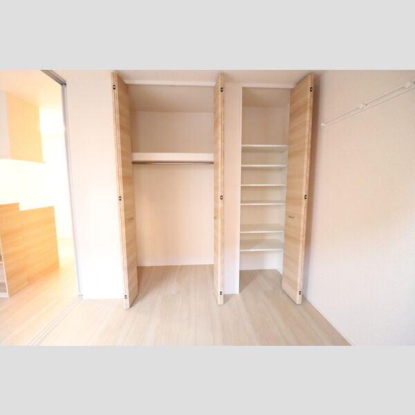 カーサ　エスペランサ クローゼット　物入