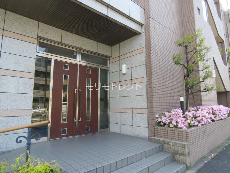 グリシーナ下北沢3階 エントランス