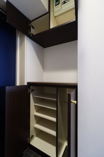 シティコープ上野広徳 靴入