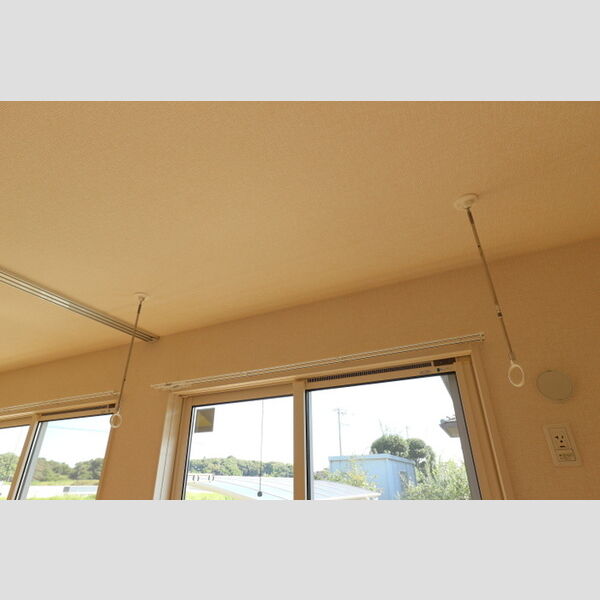 レスポワールアヤ101号室 室内物干し