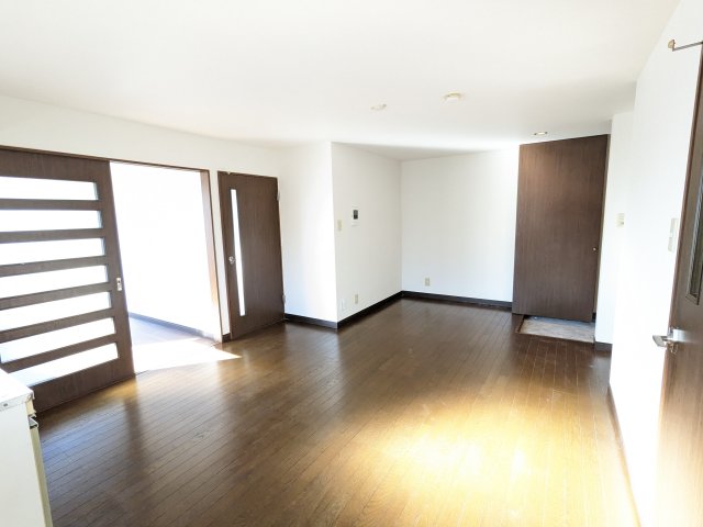 デルフォカーサトーア203号室 リビング