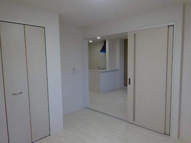 エクセレント101号室 洋室