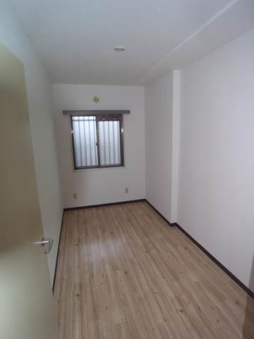 河北松戸ハイツ 写真は１０７号室です。