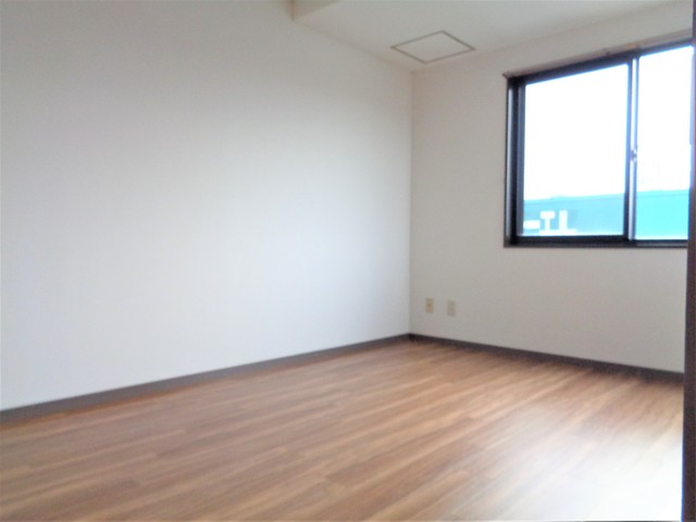 第２石井ビル0306号室 リビング