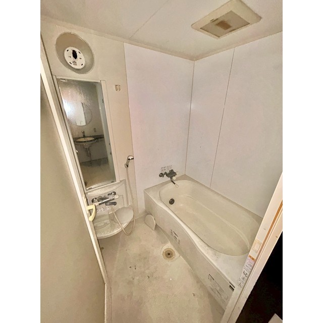 セレステ　ディオーサ404号室 後ほど清掃入ります。追い炊き機能有