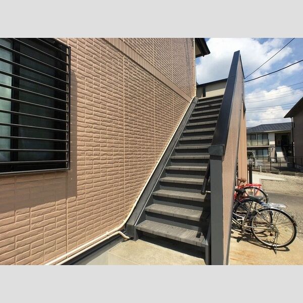 グリーンコート201号室 2階共用