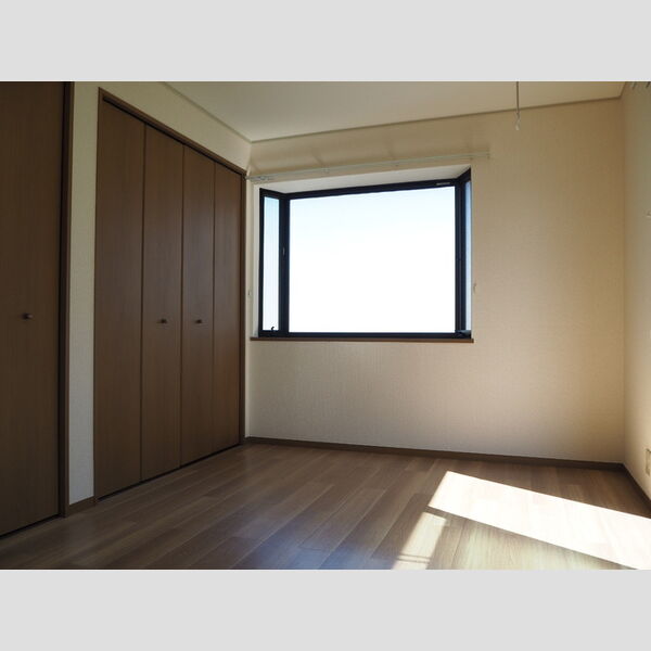 アンフィニMARUEI201号室 洋室