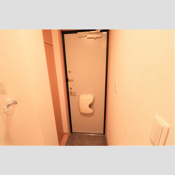 プランドール101号室 玄関