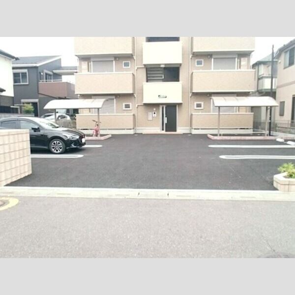 アンクレージュせんげん台 駐車場