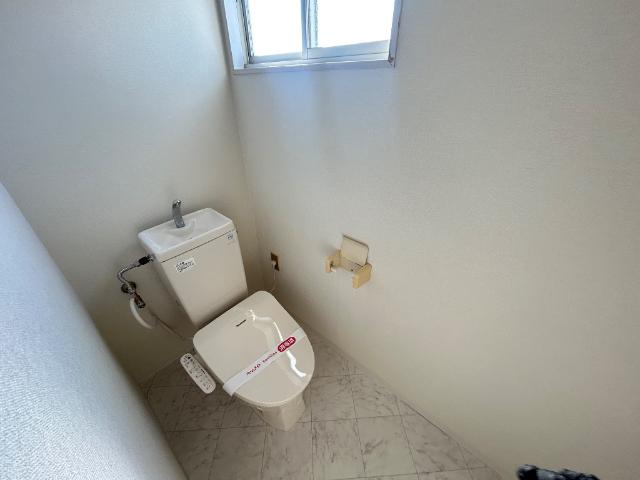 エステート山崎 シャワー付トイレ