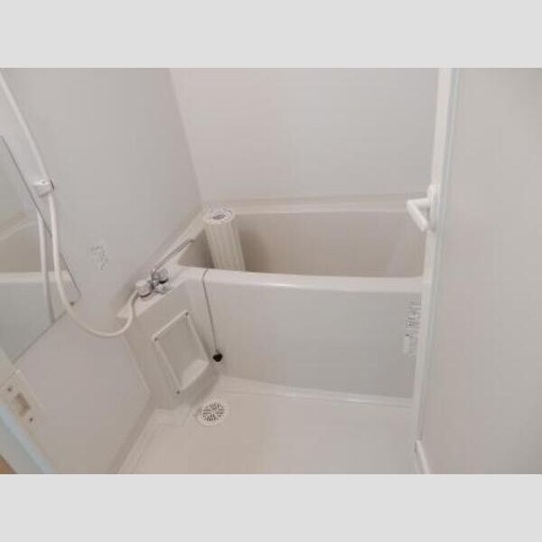 ダイワティアラ村上Ⅰ401号室 同建物別部屋の参考画像