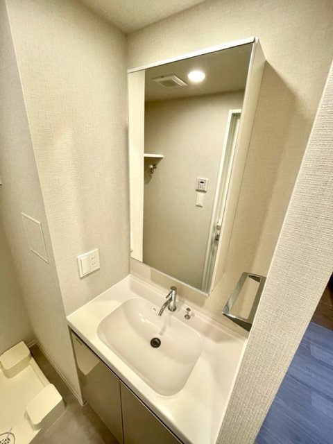 クレヴィアリグゼ北品川Ⅱステーションコート13階 洗面