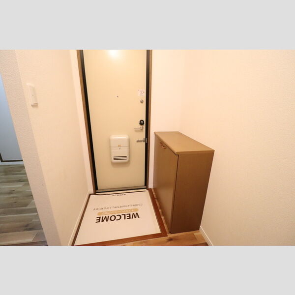 コスモパーク　C 玄関