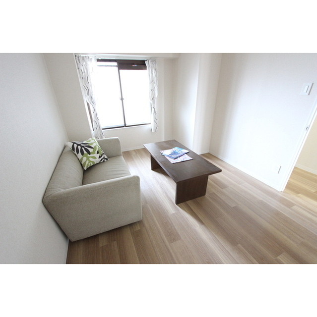 マーカスヒル湘南404号室 内観