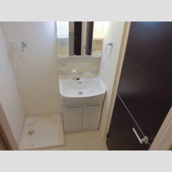 オット・ラルゴ 洗面