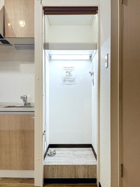 グランドメゾン鶴見8階 室内洗濯機置場