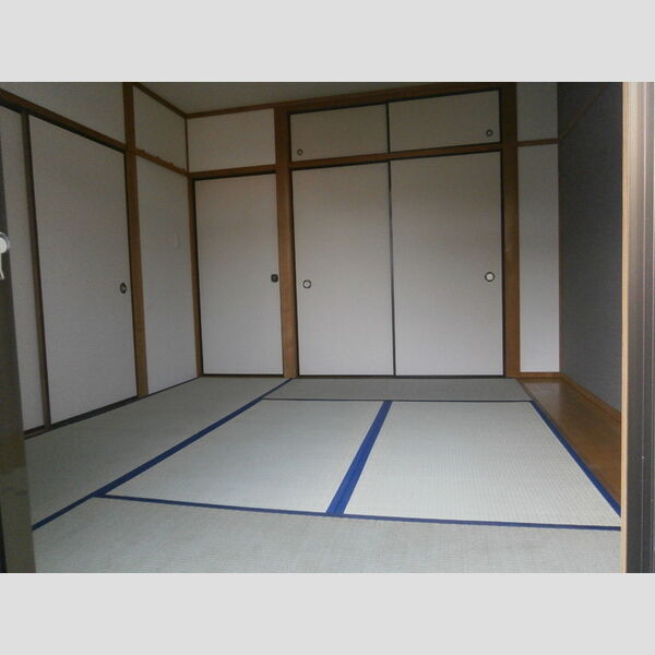 センチュリー・ハイツ202号室 和室6.3帖