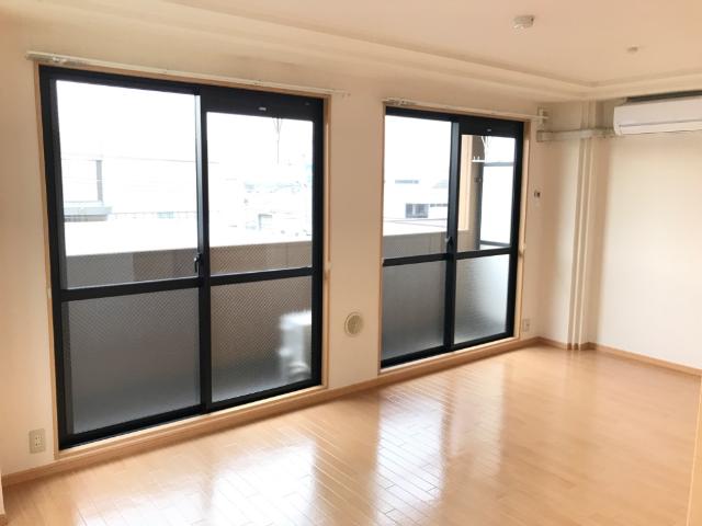 サクラスクェア401号室 寝室