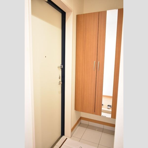 エスト・レザン　Ⅱ 玄関