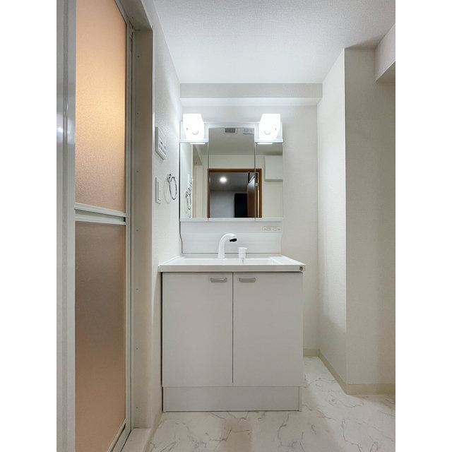 アーバハイツ六町環七北通り0704号室 内観