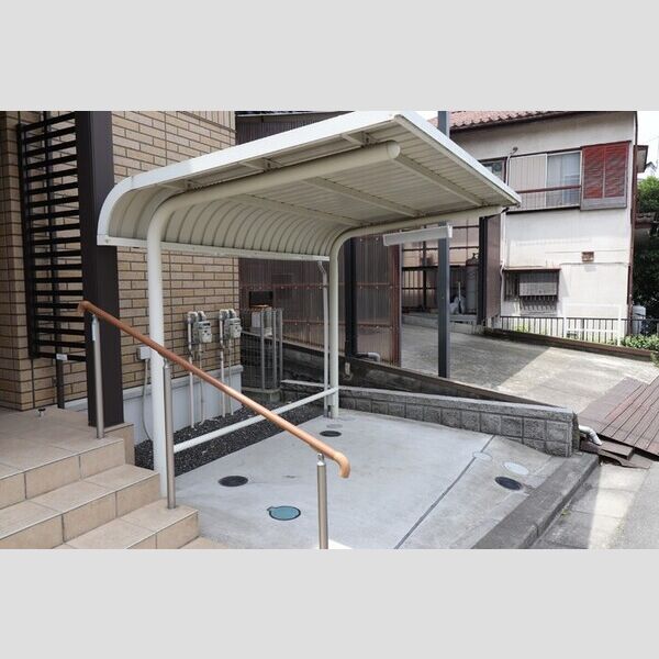 アムールシャトー 駐輪場