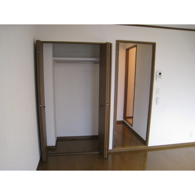 アムール エフ 1番館 内観