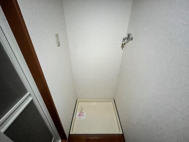 パルティール横濱201号室 室内洗濯機置場