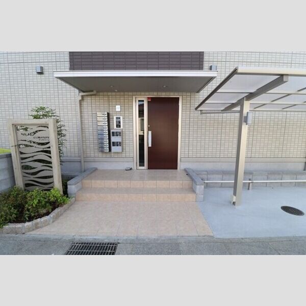 Dimorare(ディモラーレ) エントランス