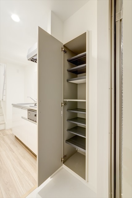 Ｌａ　Ｌｕｃｅ1階 玄関