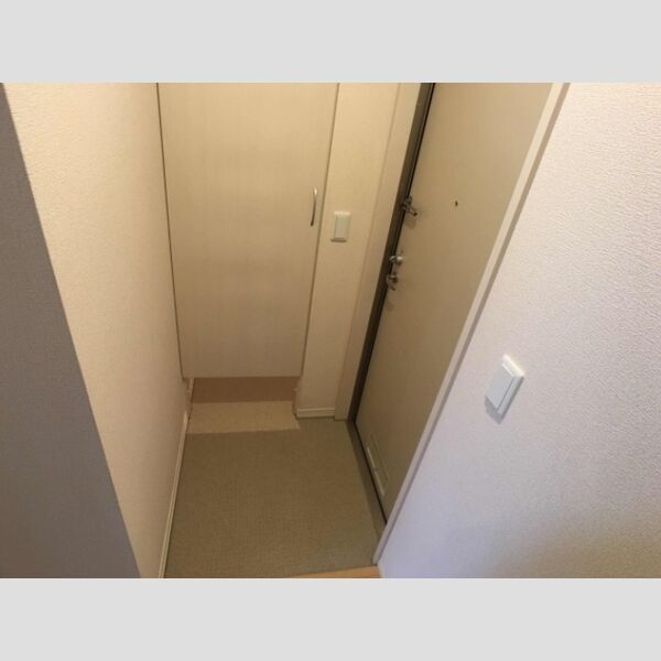 アルバトロス 玄関