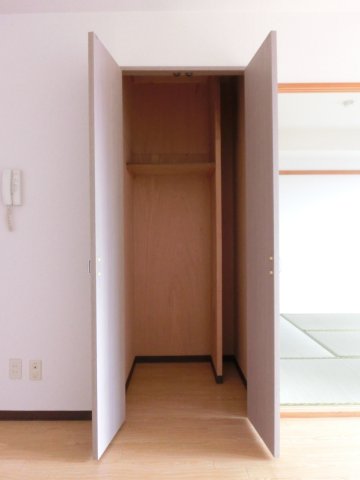 パーシモン中田 LDK　収納　※現況優先