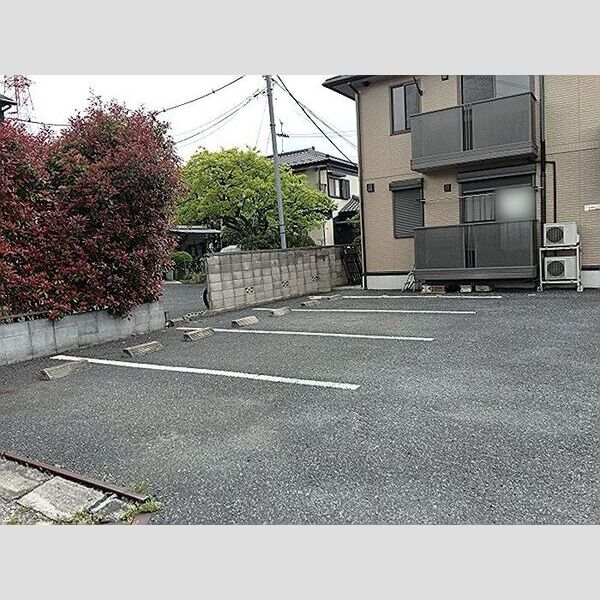 K・Iハイツ 駐車場
