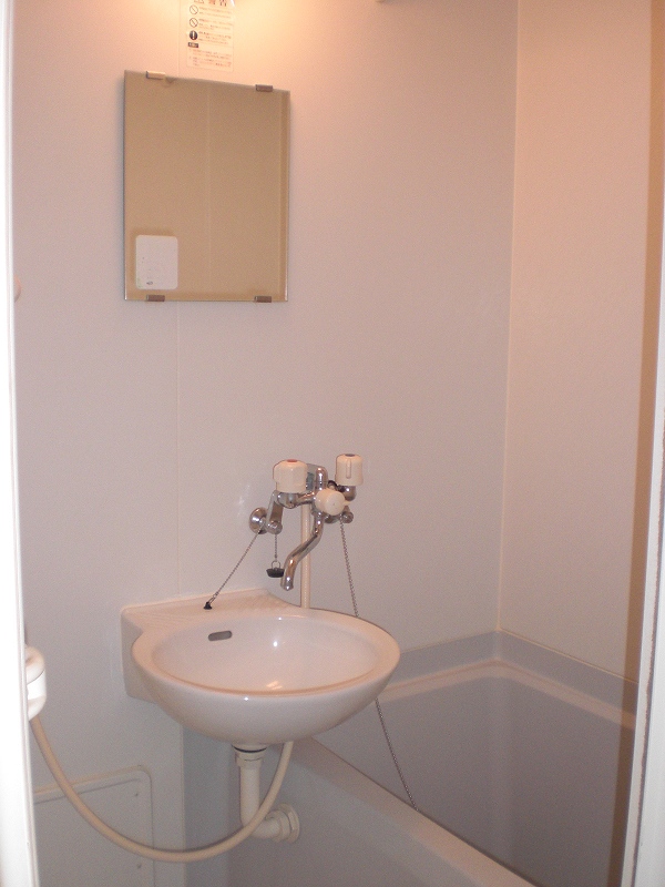 レオパレスいけだ 浴室乾燥機付き