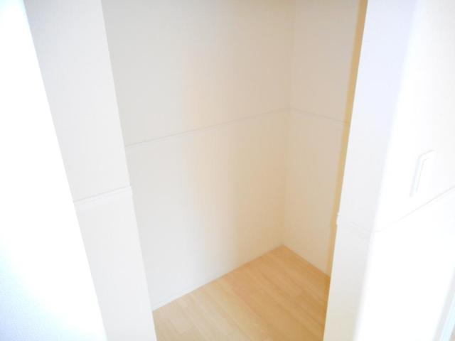 エレンシア 収納