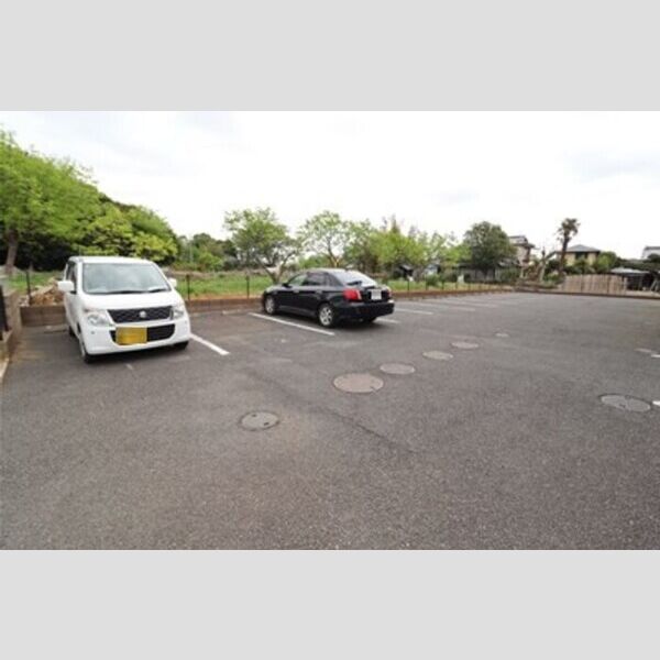 ベルフォーレ206号室 駐車場