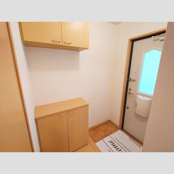 プラムハウス 玄関