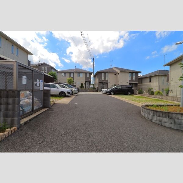 オルキス　I101号室 駐車場