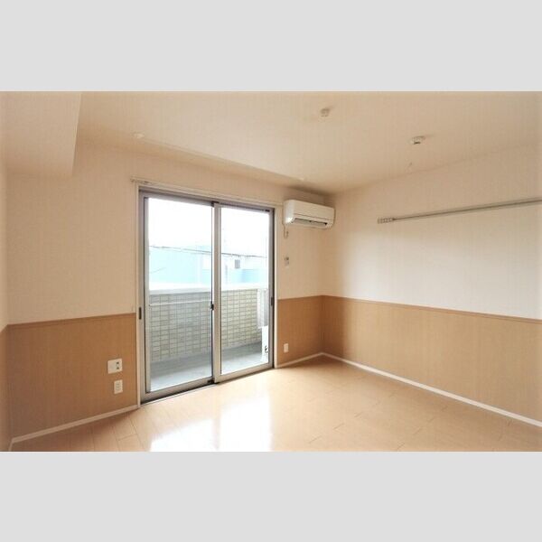 エヴァー 洋室①