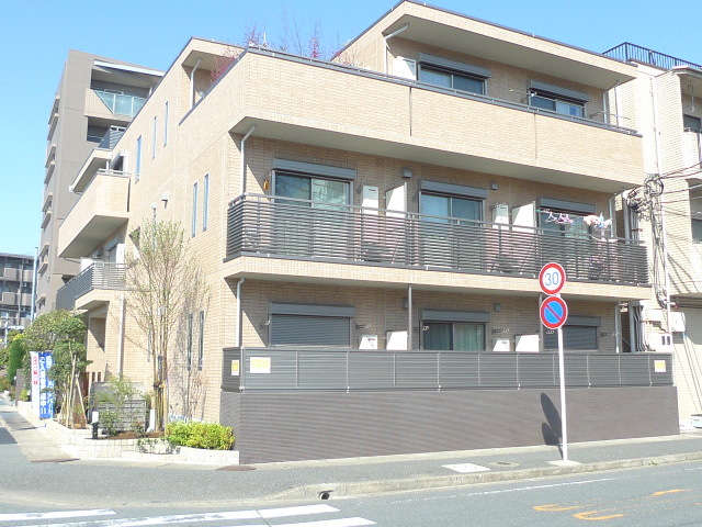 Ｆｉｎｅ　Ｃｏｕｒｔの外観画像