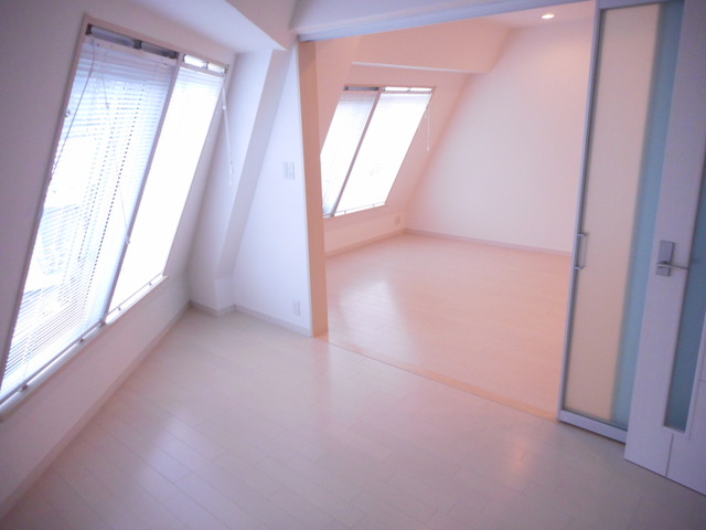 ベルファース麻布十番 リビング１