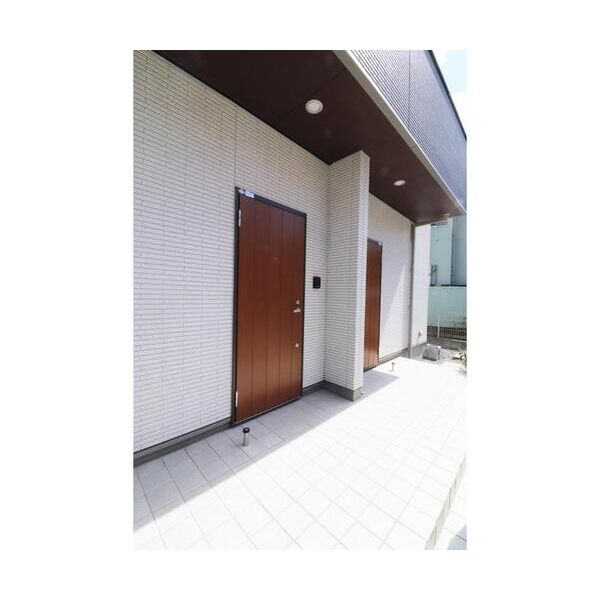 フォレストリータウン西小路 エントランス