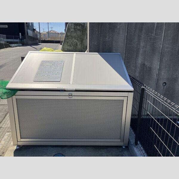 ウィステリア ゴミストッカー