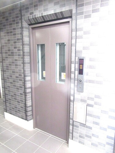 ＧＲＡＮＤＥ菊川2階 エレベーター