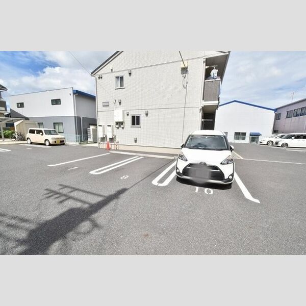 ヴィラボナール　Ⅰ 駐車場