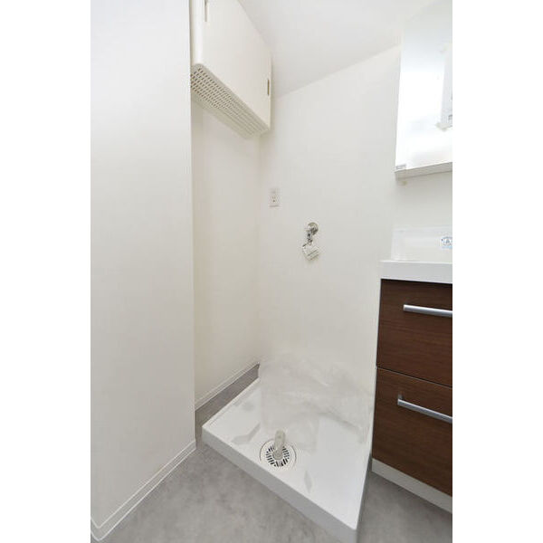 サリースマイル参番館0103号室 洗濯機置場