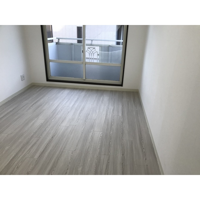 リブレス戸塚208号室 リビング