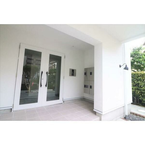 つげたそう2号室 エントランス