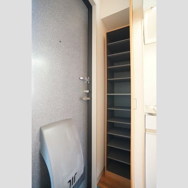 ヴィバレット野村202号室 シューズBOX
