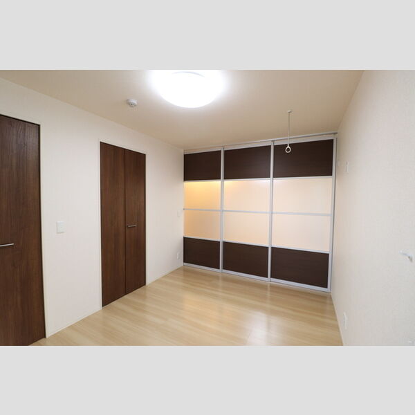 ヴィラグランデⅡ111号室 洋室